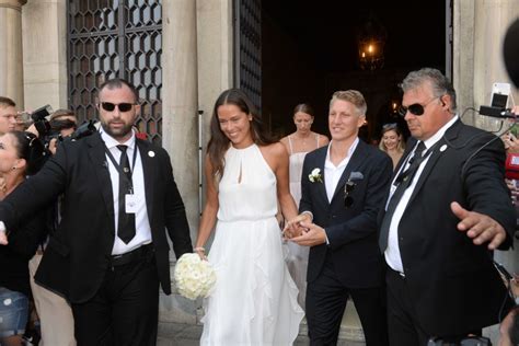 Celebrities Trands Ana Ivanovic Getting Married To Bastian