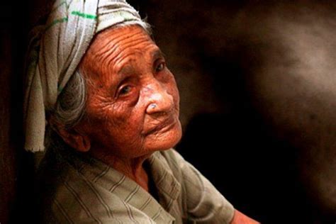Doa ini saya cerakinkan untuk menambah ejaan rumi kerana majoriti pembaca panduan ini sukartidak mahir membaca tulisan arab. Kumpulan Doa Bahasa Arab dan Indonesia Untuk Ibu