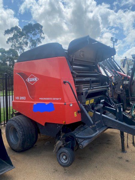 Kuhn Vb 2160 Round Baler Farm Tender