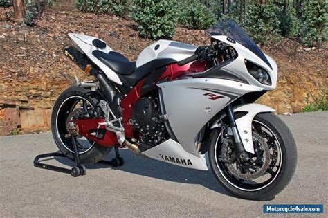 Top speed de la yamaha yfz r1 1000cc totalmente original. 2009 Yamaha YZF R1 for Sale in United Kingdom