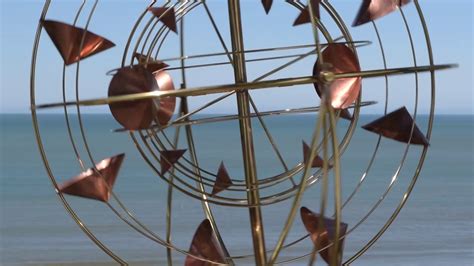 Stratasphere Kinetic Wind Sculpture Close Up By Roger Heitzman Youtube
