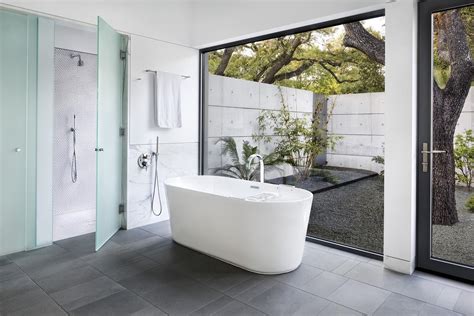 Beautiful Master Bathroom With Private Garden View In Austin Texas