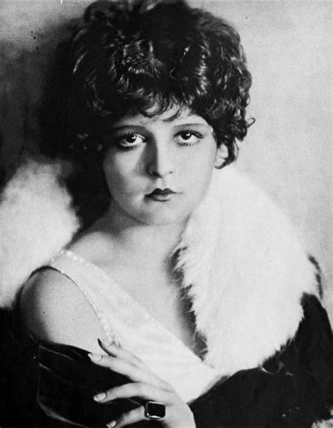 The”it” Girl Clara Bow Came To Personify The Roaring Twenties And Is Described As Its Leading Sex