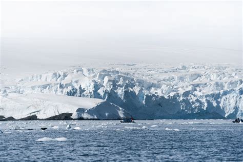 مجموعة نون العلمية‎ أيهما أكثر برودة القطب الشمالي أم الجنوبي؟