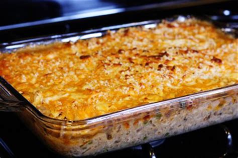 The bread crumb topping with melted butter give this casserole the. Ree drummond tuna casserole recipe - fccmansfield.org