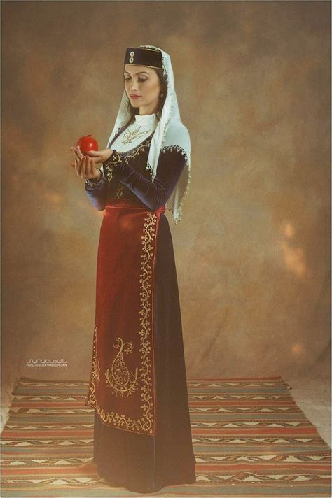 Armenian Taraz Armenian Woman Armenian Clothing Ancient Dress