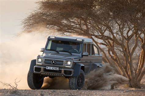 Mercedes Benz G63 Amg 6x6 Six Wheel Debuts Edmunds