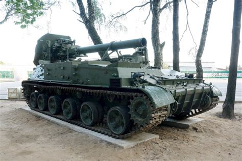 What You Need To Know About Russias New 2s42 Lotos Self Propelled