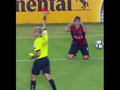 A denominação teria surgido num programa musical da rádio nacional, onde um cantor. Cartão vermelho para Euller no jogo Vasco x Vitória - Copa ...