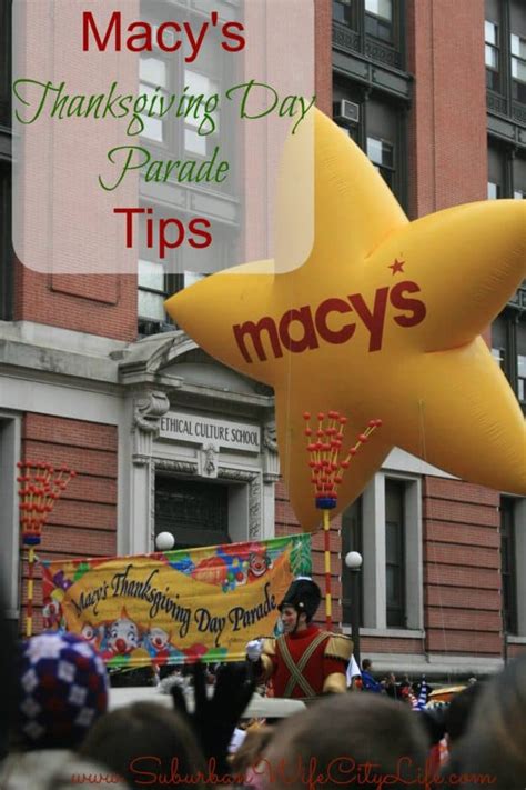 The inside scoop on seeing the macy's thanksgiving day parade in person, including a route map, where to get the best view, and the balloon inflation. Macy's Thanksgiving Day Parade Tips | Suburban Wife, City Life