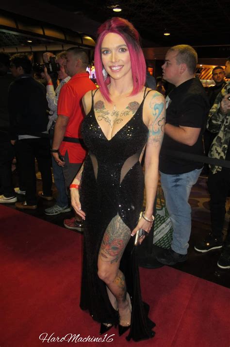 🇧🇧waine🇺🇸 On Twitter Annabellpeaksxx At The 2019 Avn Awards Red