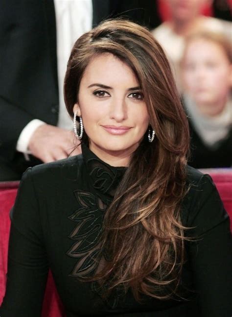 If you're looking to spruce up your hair but aren't interested in going through the long process and maintenance of using dyes and having to deal with a whole host of products, layered haircuts are a versatile hairstyle for any season or occasion. 25 Most Beautiful and Glorious Long Hairstyles - Pretty ...