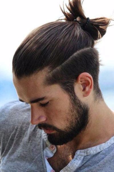 The undercut hairstyle is back as one of the top men's ultimately, the men's undercut haircut has become a trendy hairstyle for both men and women alike. 50 Bold Undercut Hairstyle Ideas To Try Out ...
