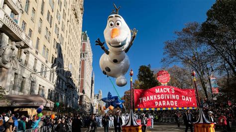 Macy S Iconic Thanksgiving Day Parade Balloons Are Now Nfts Abc News