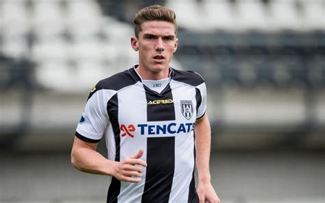 Enough pace to catch all your rashfords and adamas. ROBIN GOSENS, UN GIGANTE TEDESCO PER L'ATALANTA