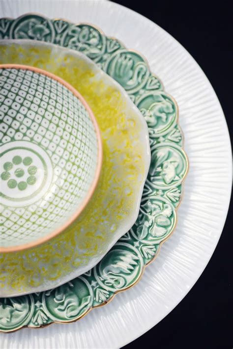 8 Wedding Ideas To Steal For Your Next Dinner Party Mismatched Plates