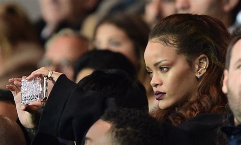 Rihanna Perfects Her Selfie Game At Psg Soccer Match Rihanna Just Jared Celebrity News And