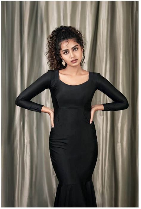 Anupama Parameswaran Stylish Pics In Black Dress Actress Album