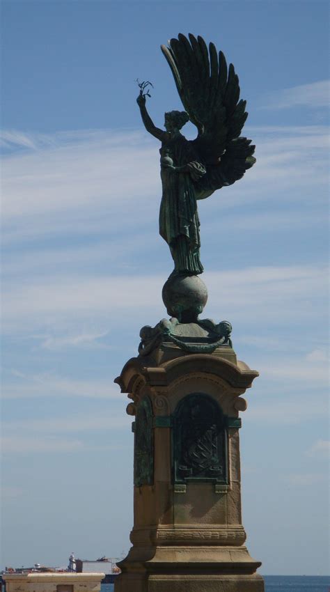 Angel Of Peace Statue Brighton And Hove New Brighton Brighton And