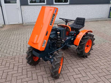 Kubota B6000 4wd • Vm Service