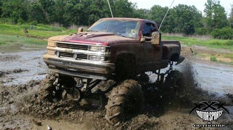 Mud Slanginn Mud Trucks Lifted Chevy Trucks Cool Trucks Mud Bog