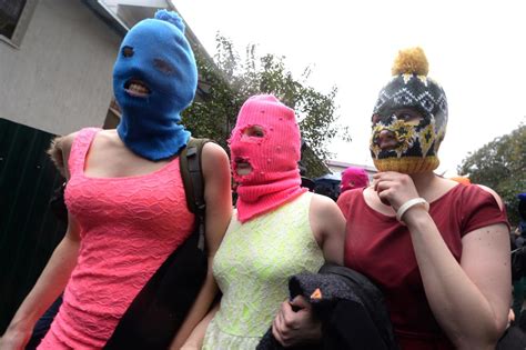 Pussy Riot Pair Detained For 3 Days In A Row In Sochi