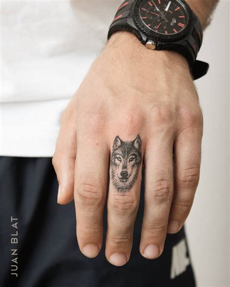 Wolf Finger Tattoo Design By Juanblattatuajes Tattoodesign Finger