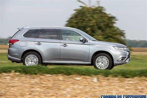 Essai Mitsubishi Outlander Phev 2019 En Progrès