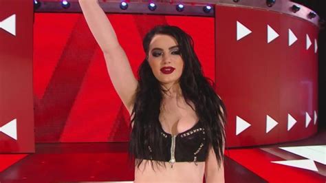 Wwe Raw Notes Paige Confirms Retirement Bobby Lashley Returns Superstar Shakeup Announced
