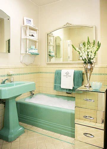 Bathroom tile colors bathroom tile color interior decorating colors rhinteriordecoratingcolorscom tips from the pros on painting bathtubs and diyrhdiynetworkcom tips vintage bathroom jpg. Mod Vintage Life: Vintage Tile Bathrooms