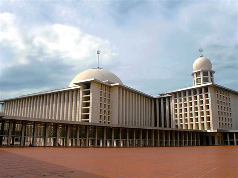 Istiqlal Mosque In Jakarta Indonesia Sygic Travel