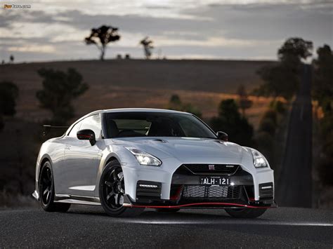 Download nissan gtr car wallpapers in 4k for your desktop, phone or tablet. Images of Nissan GT-R Nismo AU-spec (R35) 2017 (1280x960)