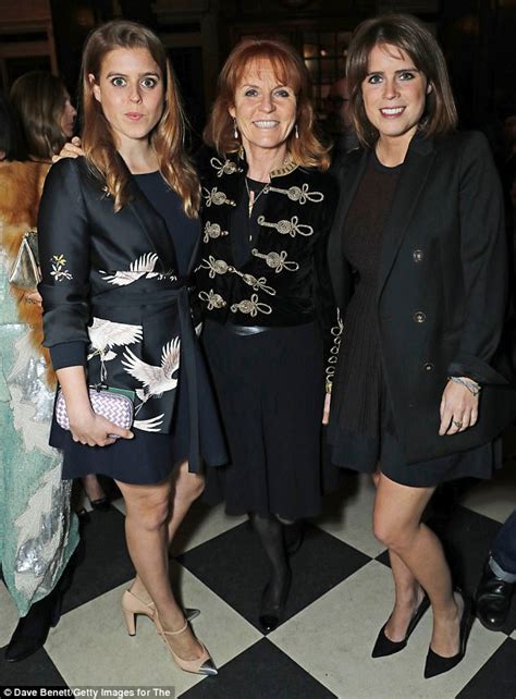 Sarah Ferguson Proves Her Bond With Daughters Daily Mail Online