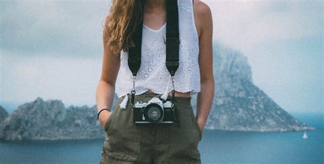 Travel Photographer Girl Lvrg