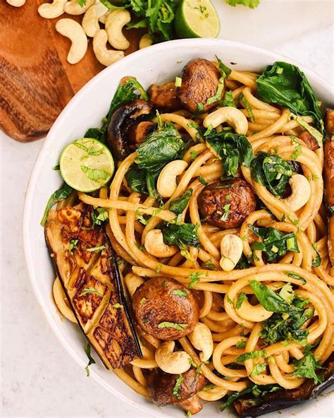 Cook the noodles according to package directions and drain. Best Of Vegan on Instagram: "CREAMY CASHEW NOODLE STIR FRY ...