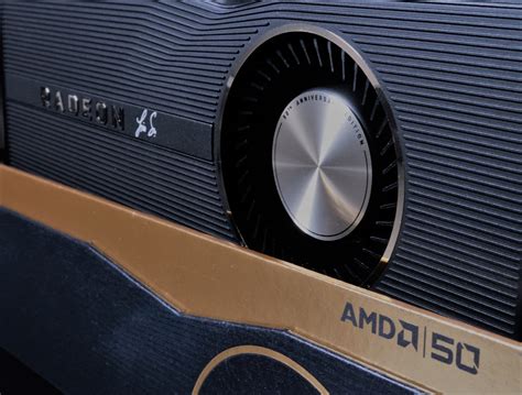 Amd50周年記念モデル Amd社 Radeon Rx 5700 Xt 50th Anniversary Edition をレビュー 新