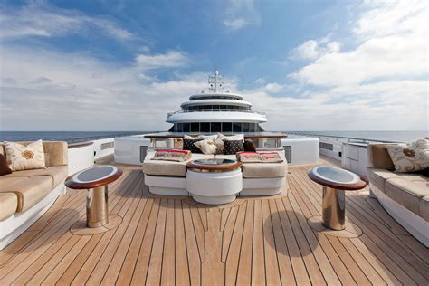 In one interview, gates anticipated yacht trips, saying he'd already traveled that way with allen, but was planning more once the kids left for college. Inside Bill Gates' $2 Million-a-week Rented Yacht ...
