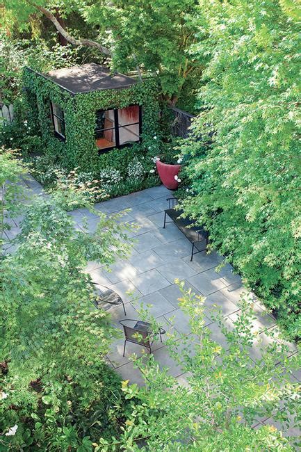 Charming Garden House Design And Beautiful Backyard Landscaping Ideas