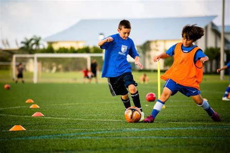 Modul bola sepak spts jimmy siow. Pola Latihan Fisik Sepak Bola - Joonka