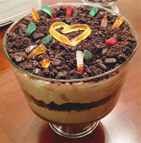 Oreo Dirt Pudding Trifle Recipe