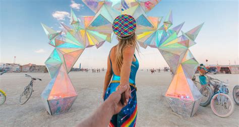 Burning Man será totalmente digital com novas experiências Estilozzo