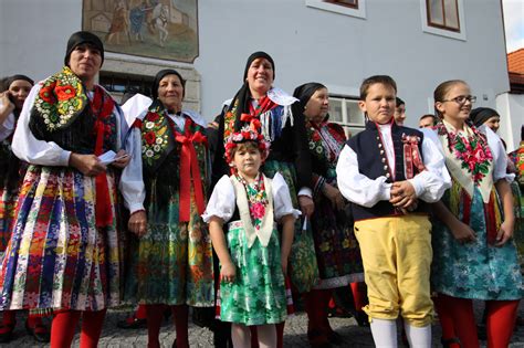 Česko), officieel de tsjechische republiek (tsjechisch: Bierpersreis in Tsjechië: traditionele folklore en een ...