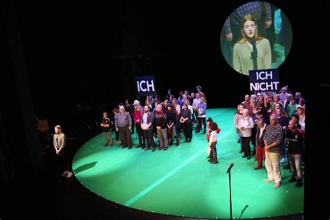 Rimini protokoll 100 prozent berlin, premiere am 1.2.2008 im hau eins (hebbel am ufer), zum 100jährigen jubiläum des. Rekto:Verso | tijdschrift voor cultuur en kritiek