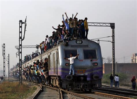 Indias Trains Are Insanely Crowded