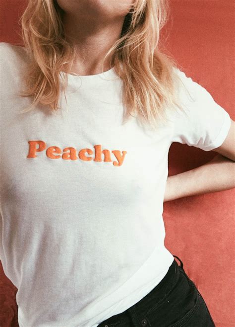Peachy Tee In 2020 Casual Tops Tees Clothes