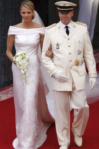 bodas reales 11 vestidos de novias que deslumbraron al mundo infobae