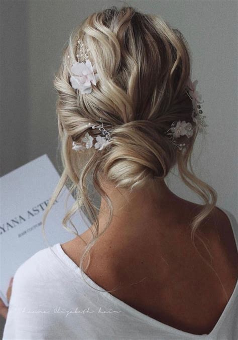 Update More Than 65 Bridal Messy Updo Hairstyles Ineteachers