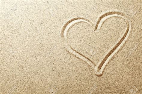 Wallpaper Of Heart On Sand Natural Heart On Sand 10142