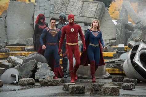 Arrowverse S Crisis On Infinite Earths Continues Dc S Long Time Crisis Trend Syfy Wire
