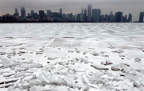 Chicago Lake Michigan Frozen Strange Weather Lake Michigan Frozen